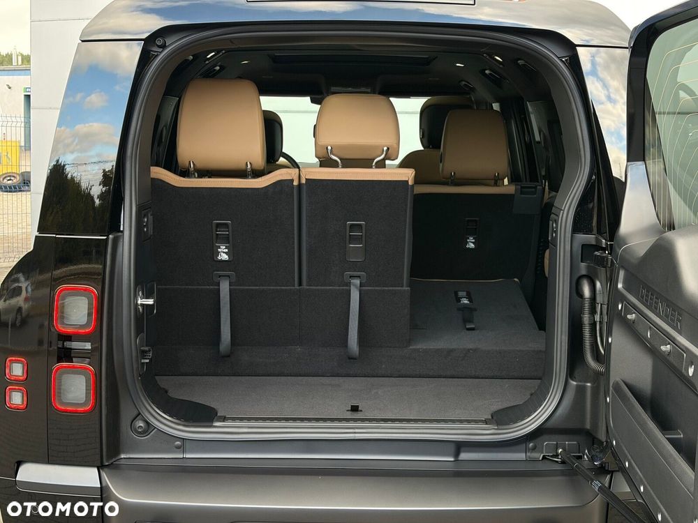 Land Rover Defender - 15