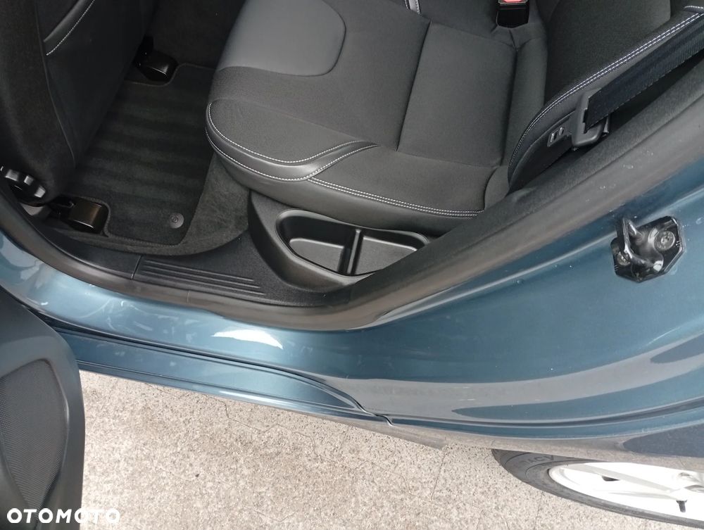 Volvo V40 D2 Kinetic - 32
