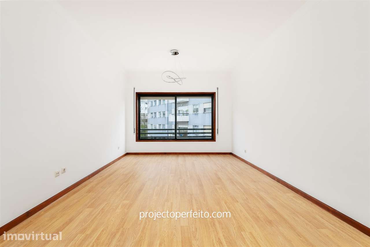 Apartamento T2 Venda em Santa Marinha e São Pedro da Afurada,Vila Nova - Grande imagem: 2/11