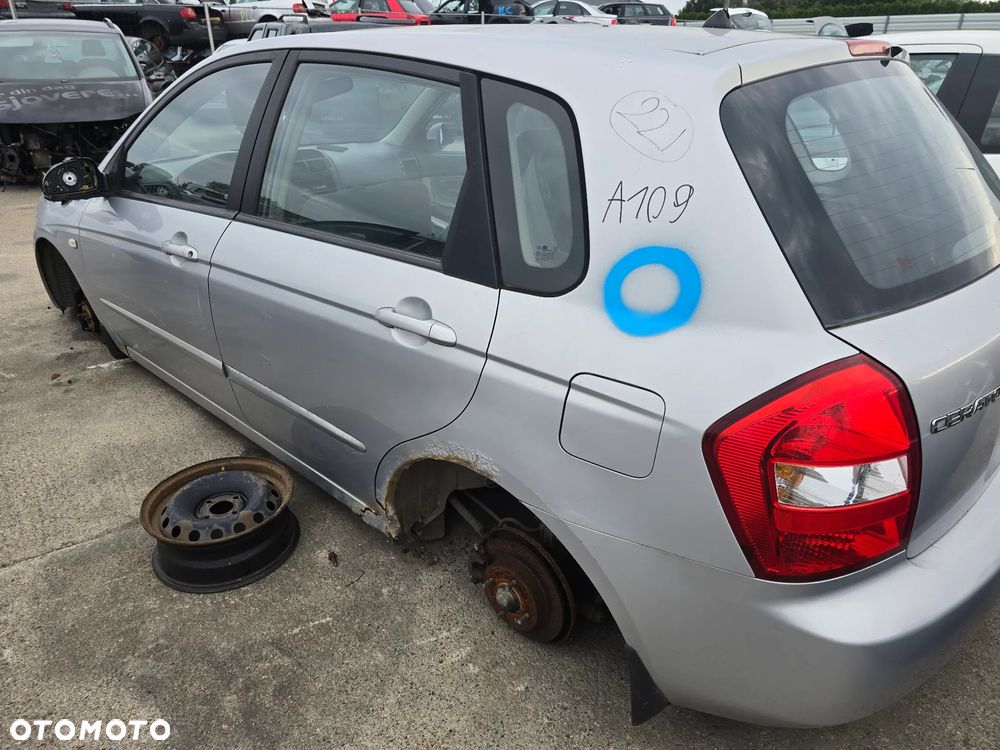 A109 / KIA CERATO / NA CZĘŚCI - 4