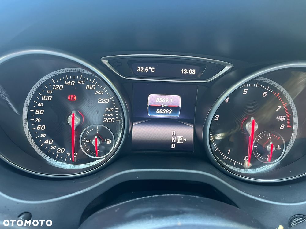 Mercedes-Benz CLA 250 4-Matic AMG Line - 14