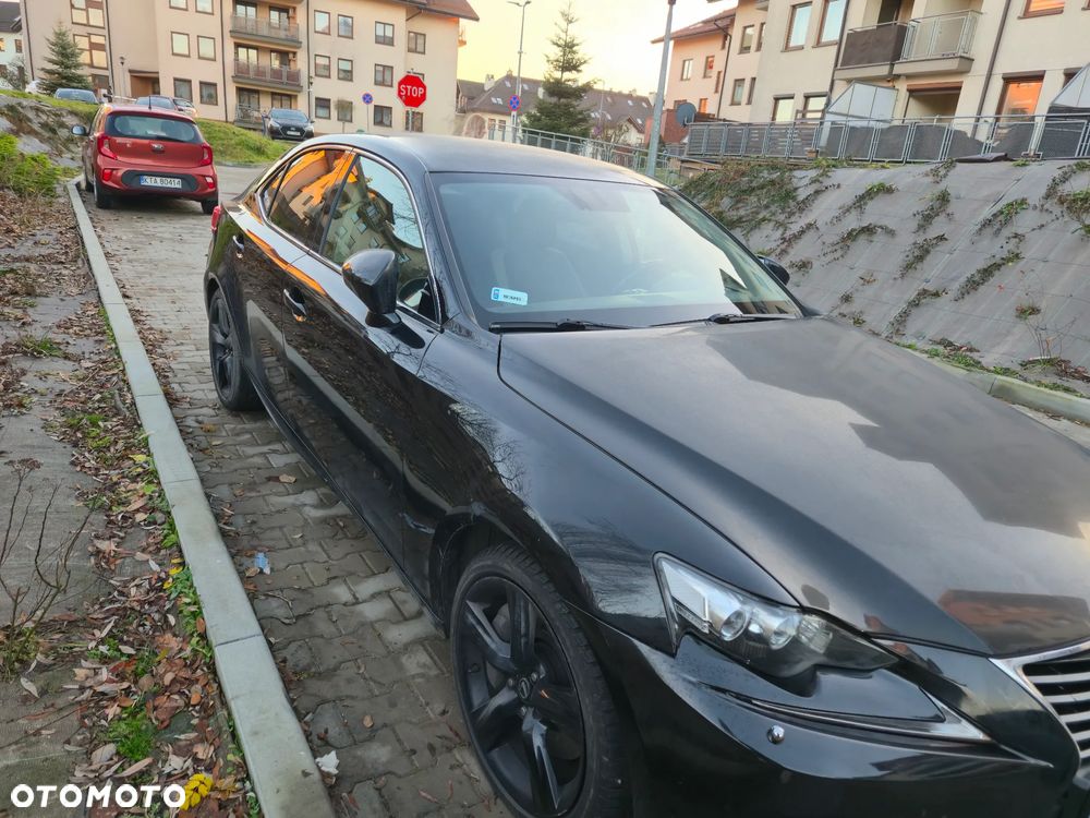 Lexus IS 200t / 300 Black - 4
