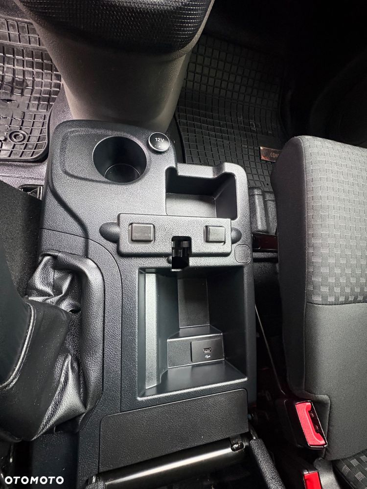 Ford Transit Connect - 13