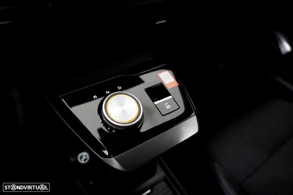 MG MG4 64 kWh Luxury - 7