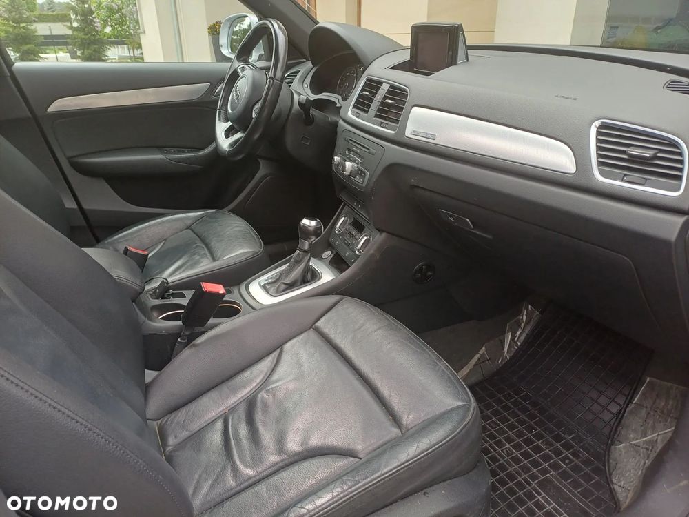 Audi Q3 2.0 TFSI Quattro S tronic design - 14