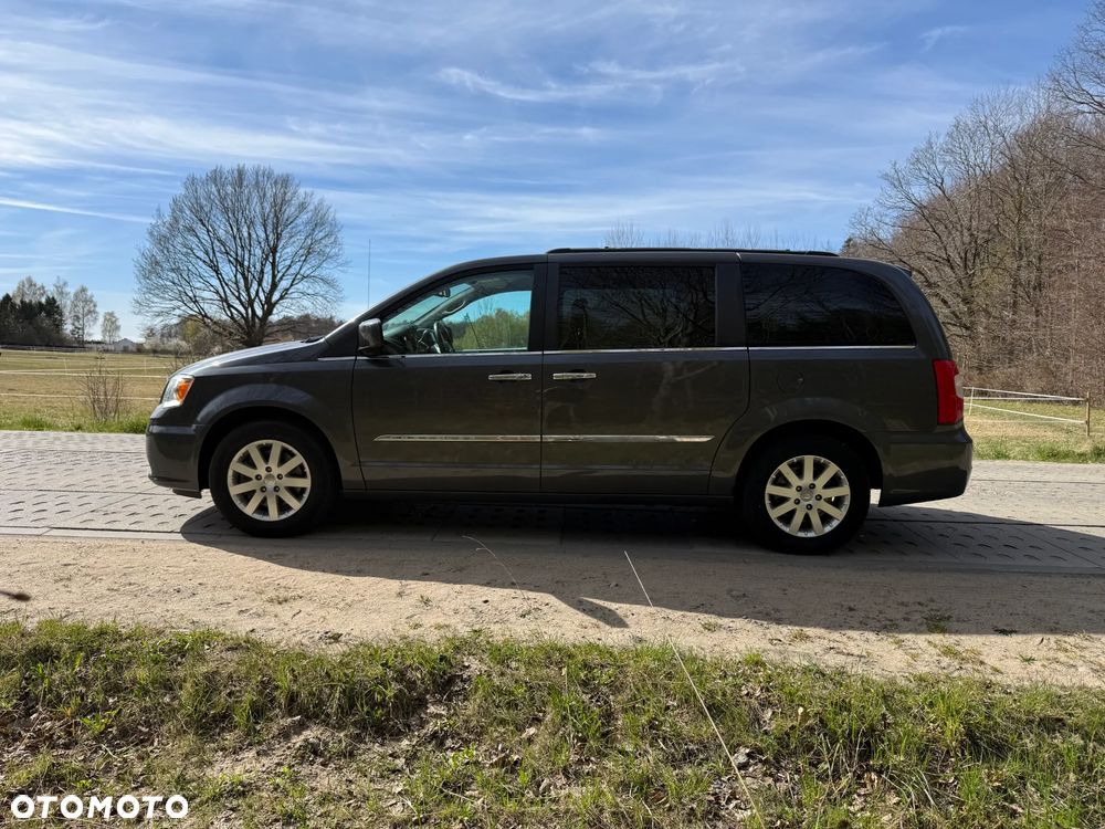 Chrysler Town & Country 3.6 Touring - 6