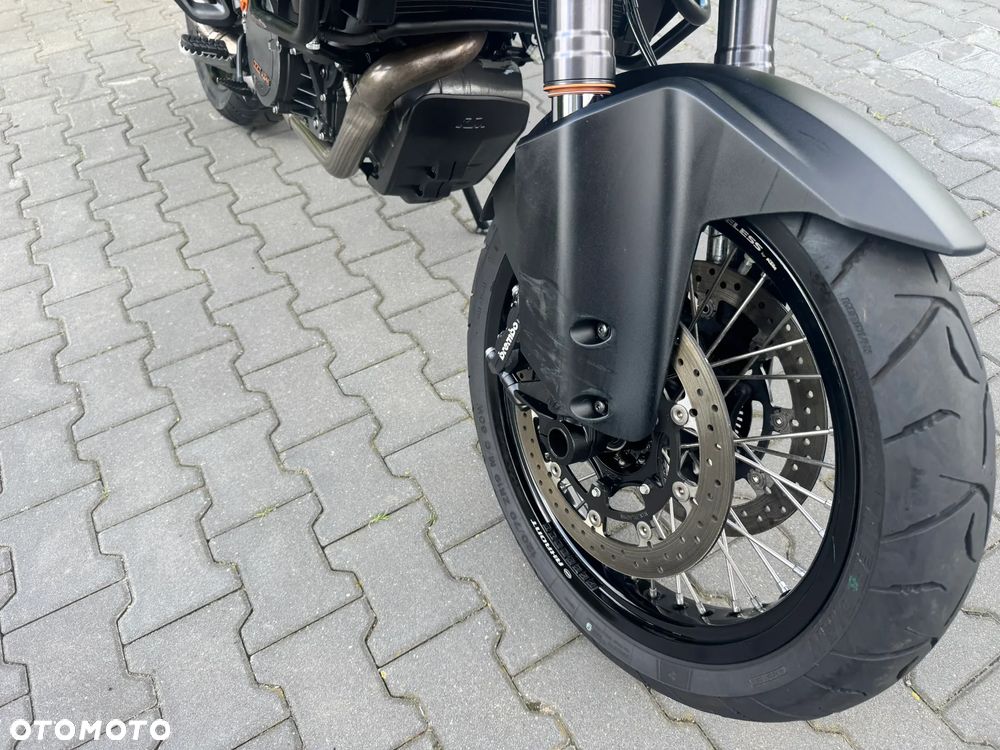 KTM Adventure - 14