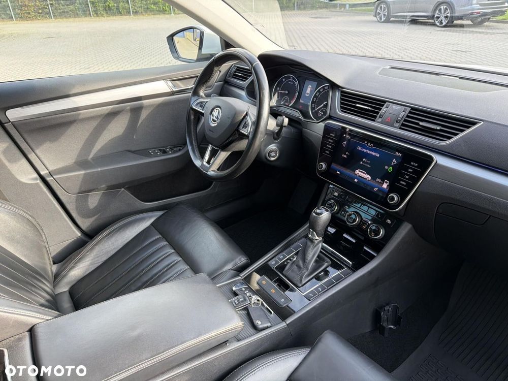 Skoda Superb 2.0 TDI DSG Sportline - 16