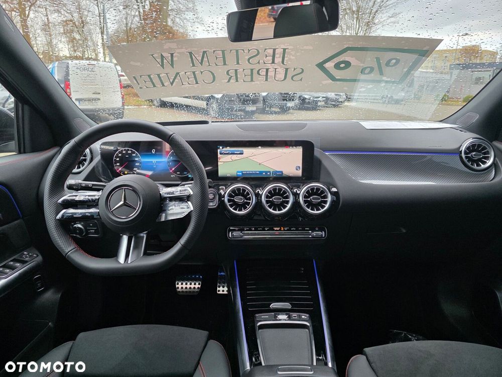 Mercedes-Benz GLA - 7