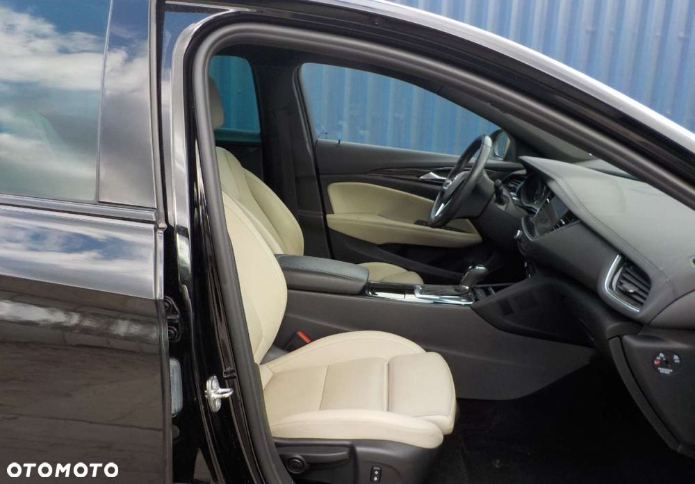Opel Insignia - 20