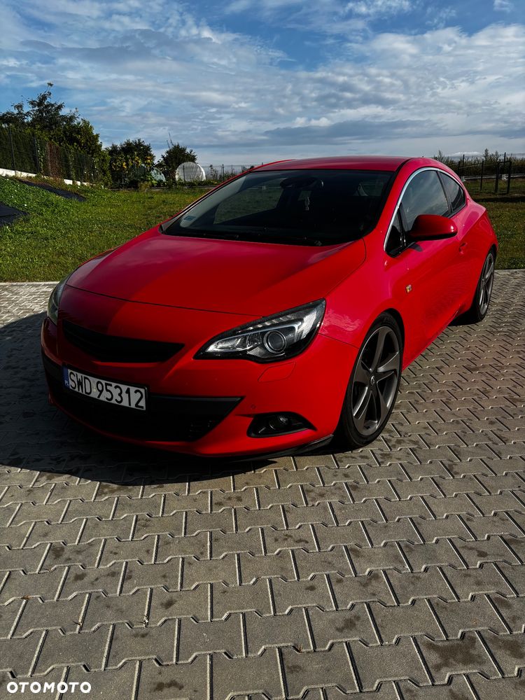 Opel Astra 1.6 T Sport - 1
