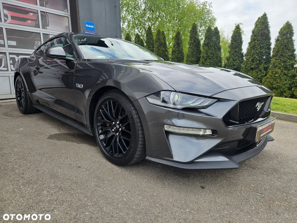 Ford Mustang - 1
