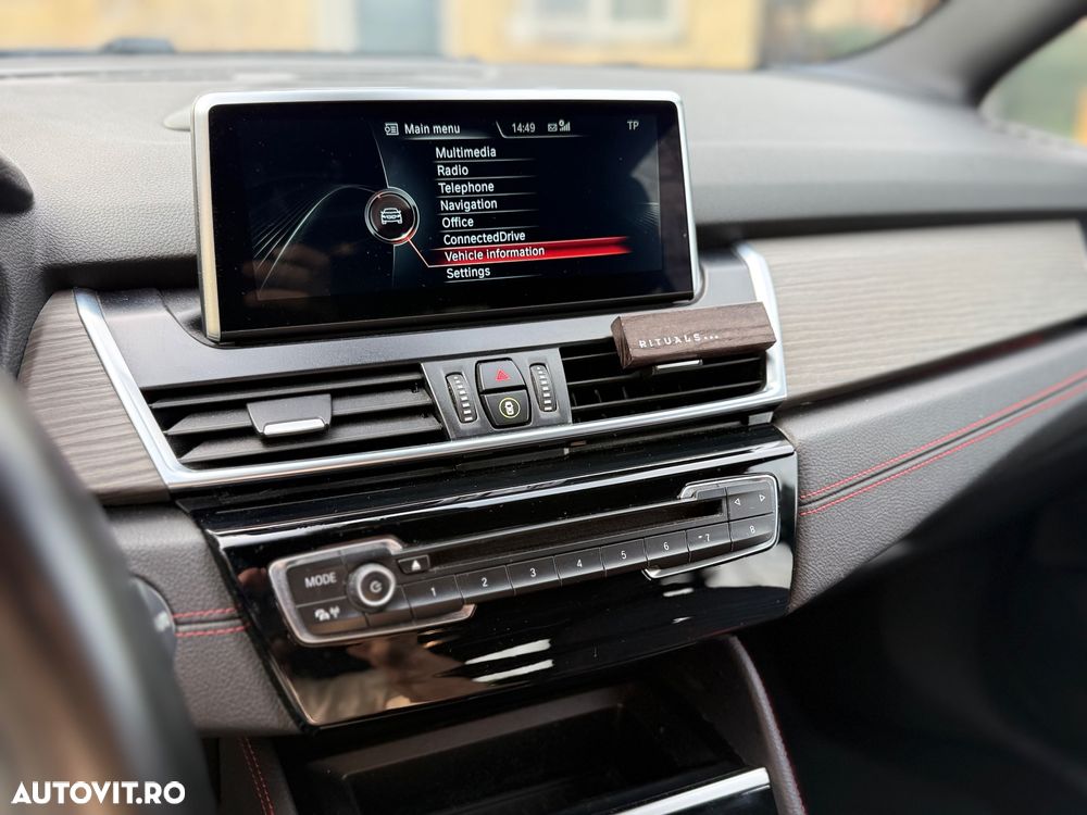 BMW Seria 2 218d - 36