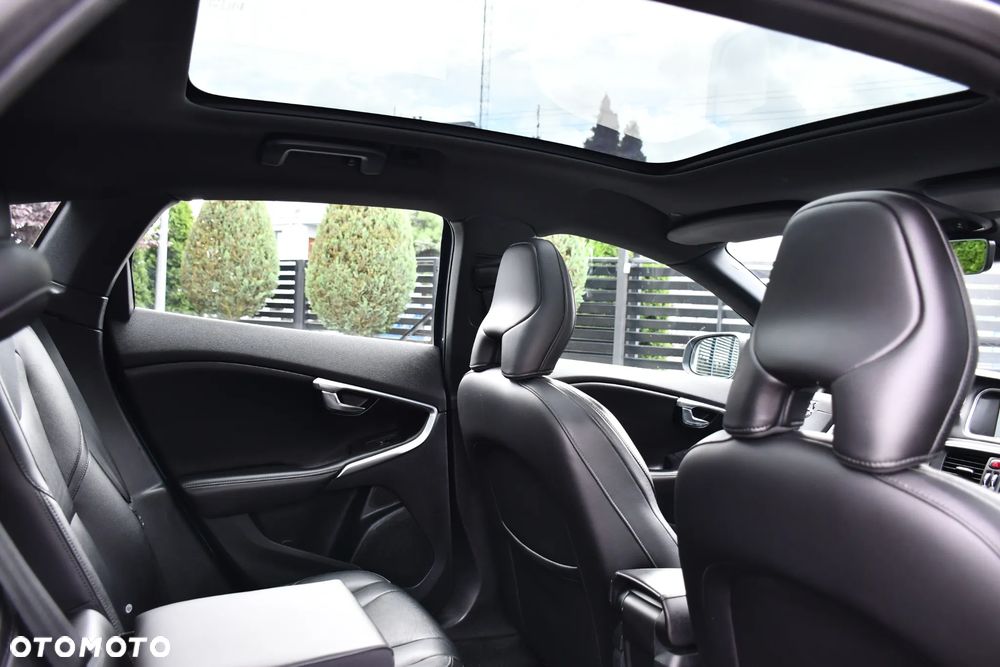 Volvo V40 T4 Inscription - 25