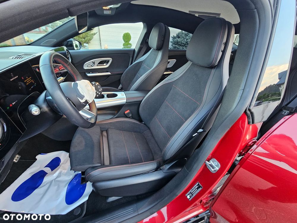 Mercedes-Benz CLA 200 mHEV 8G-DCT - 15