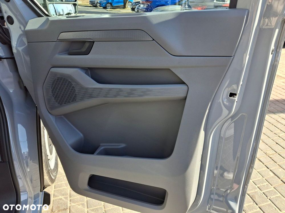 Volkswagen Transporter - 26