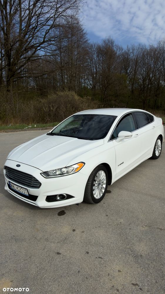 Ford Fusion - 4