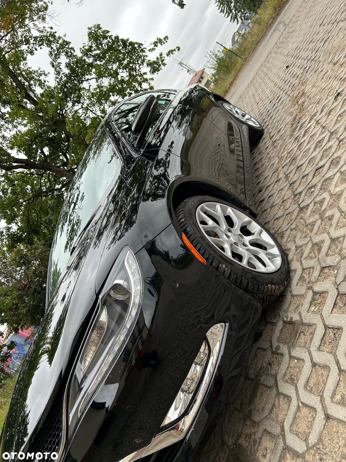 Chrysler 200 - 2