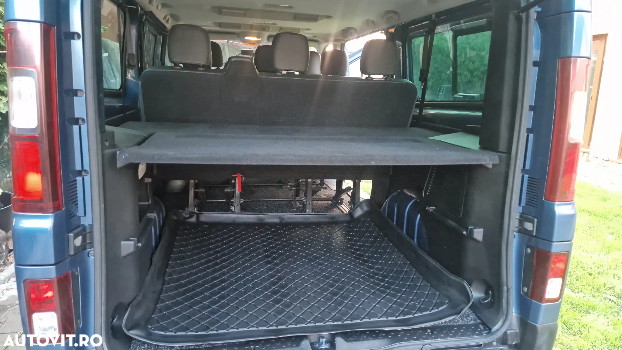Renault Trafic ENERGY dCi 145 Grand Combi Expression - 16