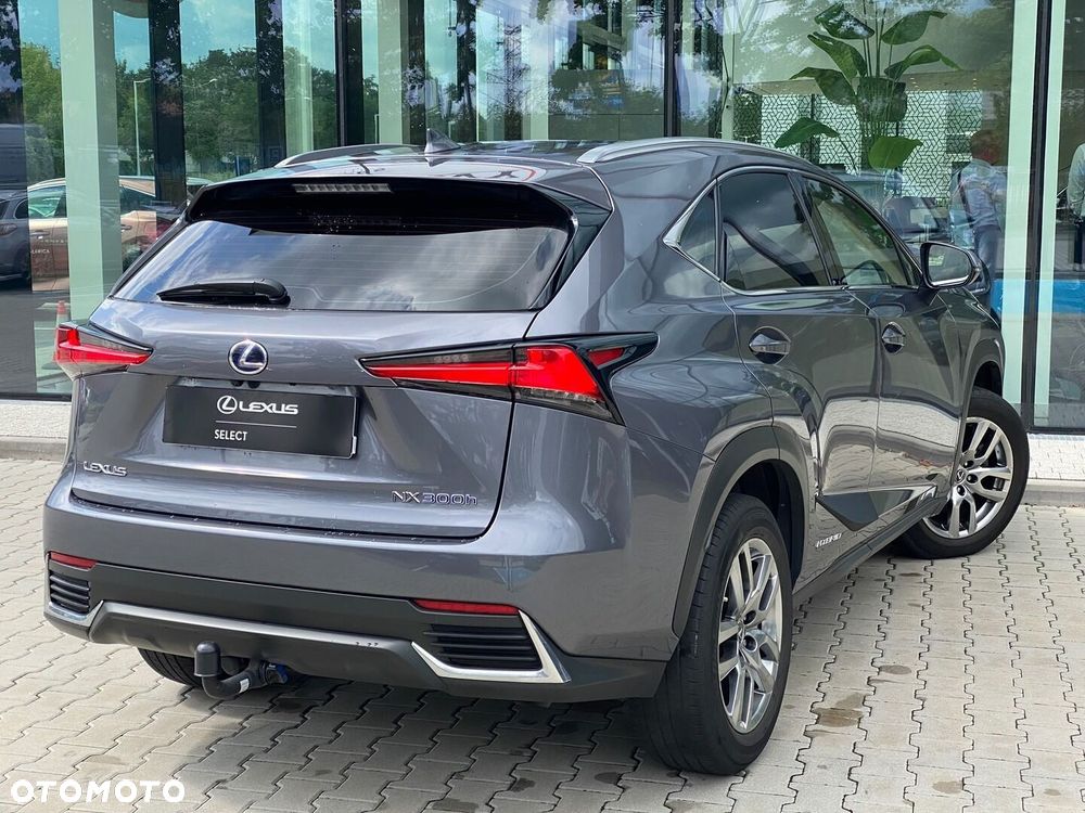 Lexus NX 300h Business Edition AWD - 12