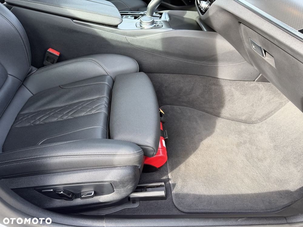 BMW Seria 5 518d mHEV M Sport sport - 23