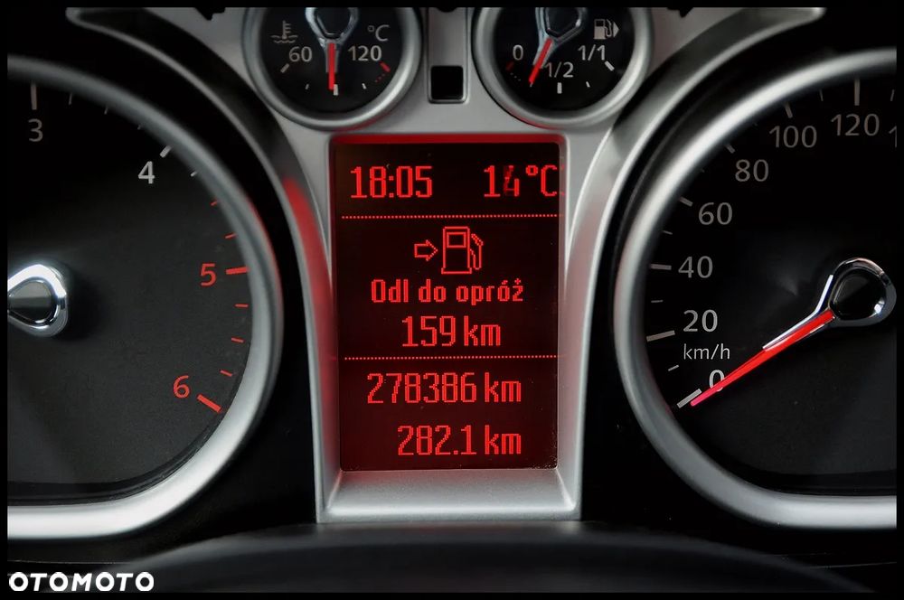 Ford Kuga 2.0 TDCi Titanium - 32