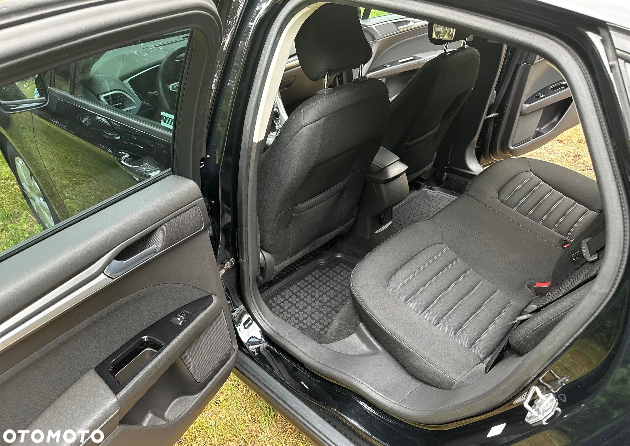 Ford Mondeo 1.5 EcoBoost Ambiente Plus - 11