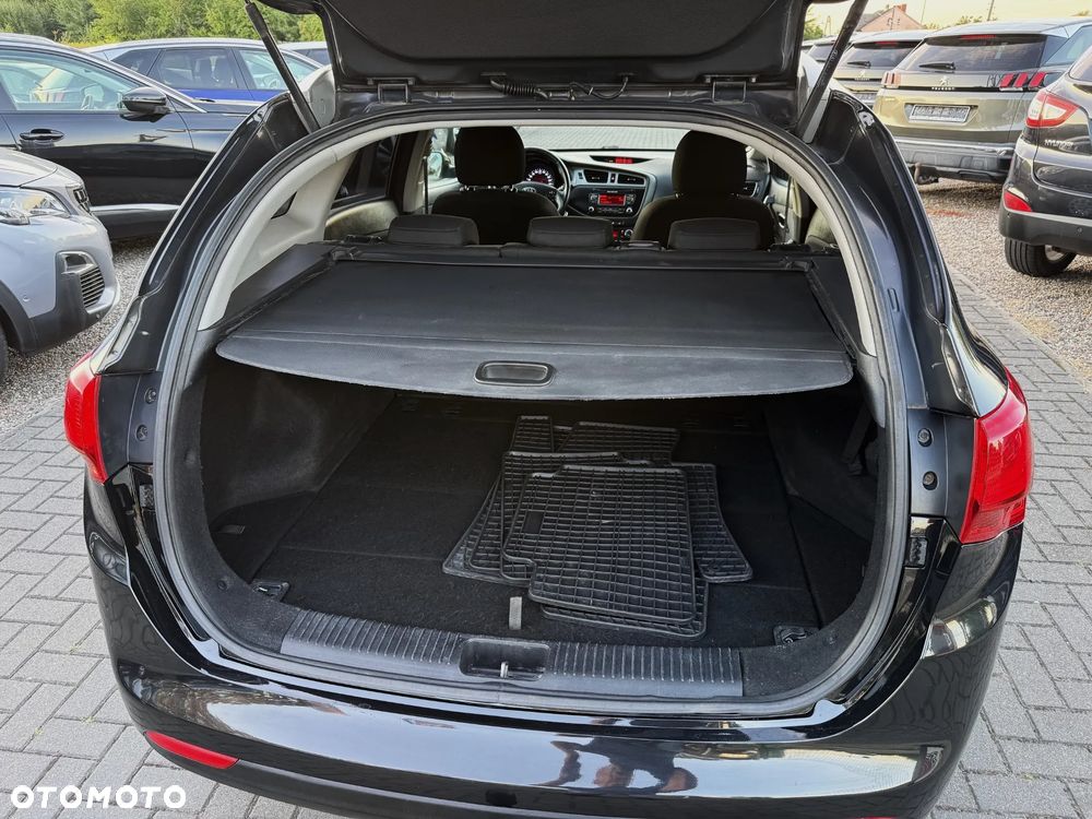 Kia Ceed 1.6 CRDi 128 Platinum Edition - 9