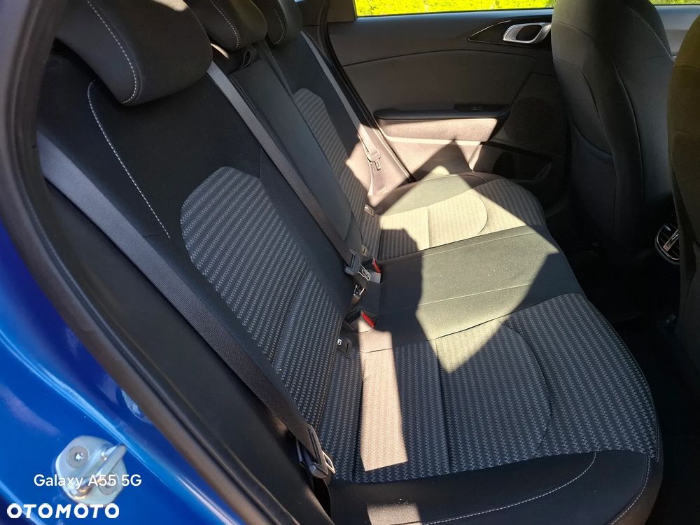 Kia Ceed - 32
