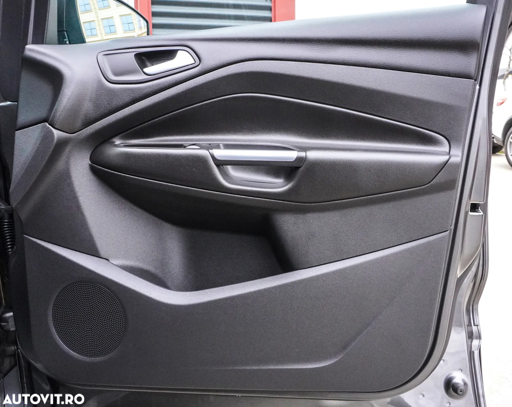 Ford Kuga 2.0 TDCi 4WD Powershift ST-Line - 27