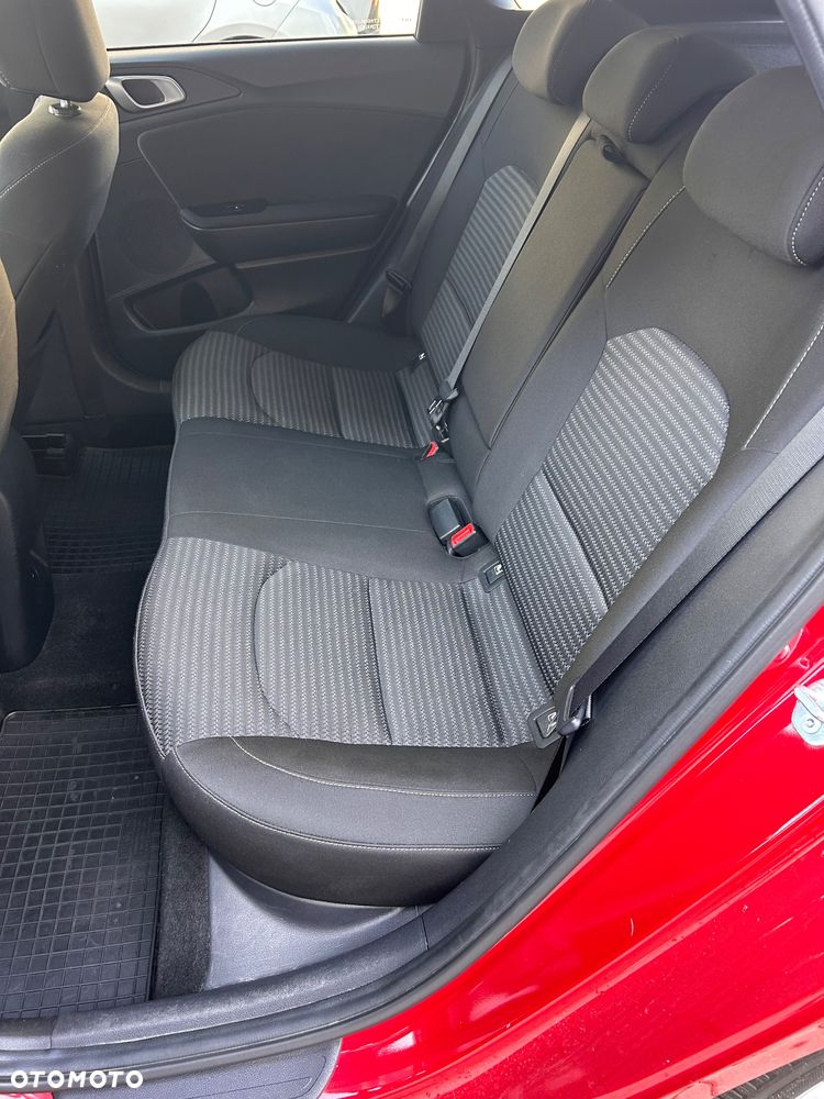Kia Ceed 1.5 T-GDI M DCT - 34