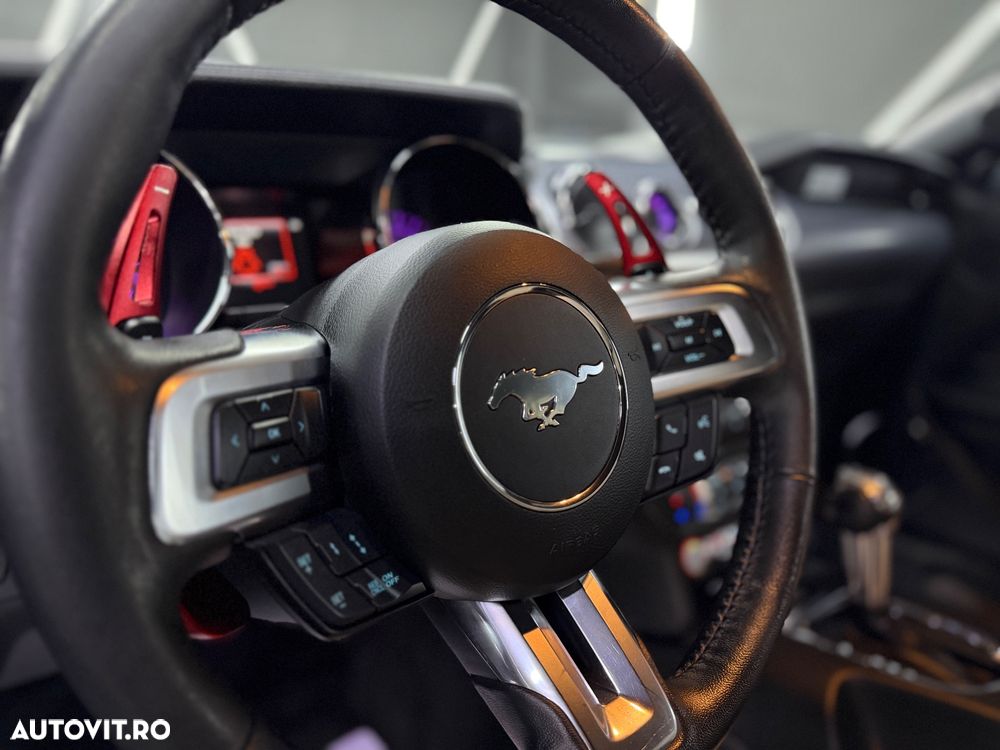 Ford Mustang 2.3 Eco Boost Aut. - 3