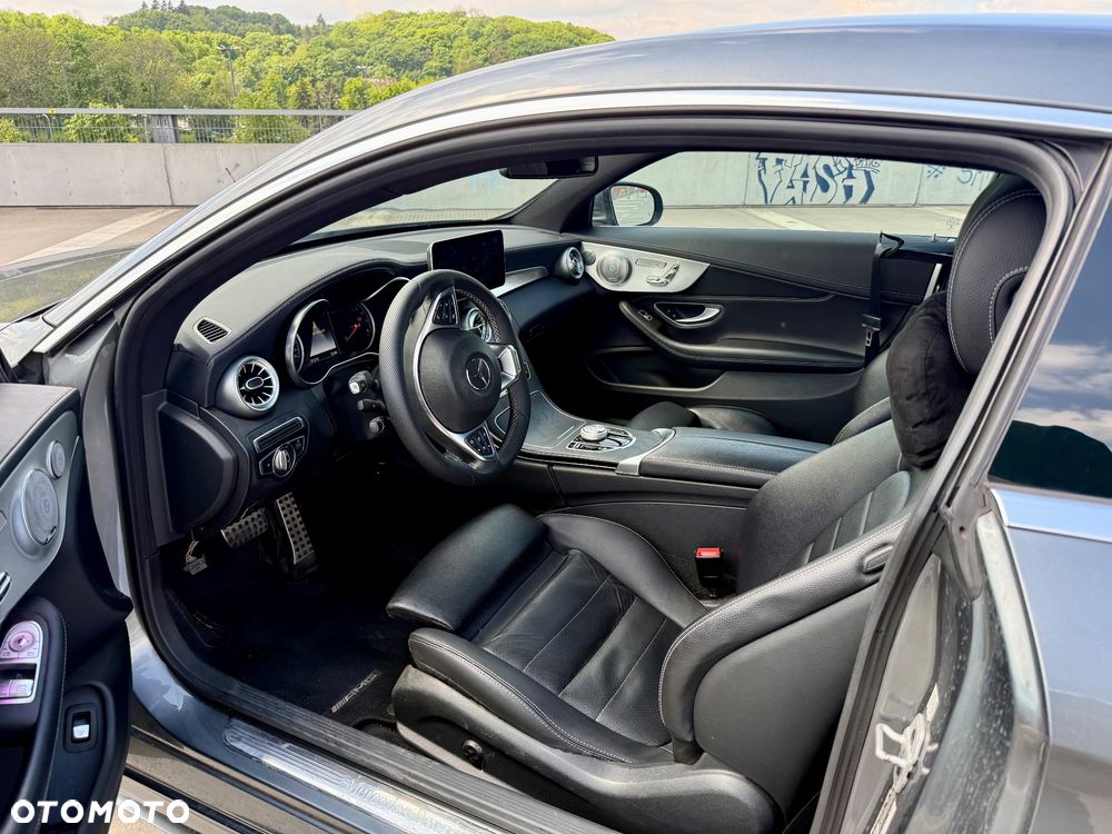 Mercedes-Benz Klasa C 300 7G-TRONIC AMG Line - 16