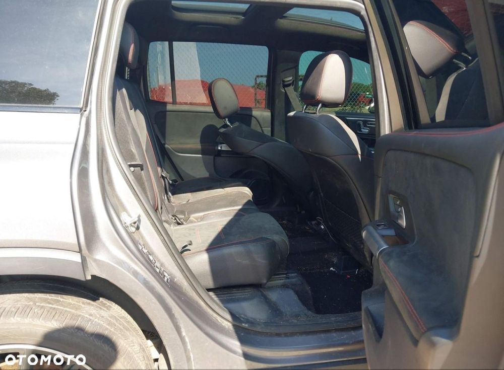 Mercedes-Benz GLB - 10