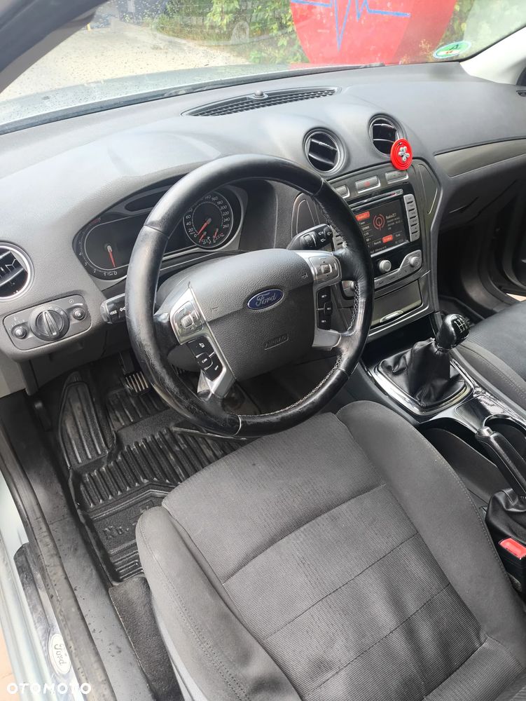 Ford Mondeo 2.0 Titanium - 10
