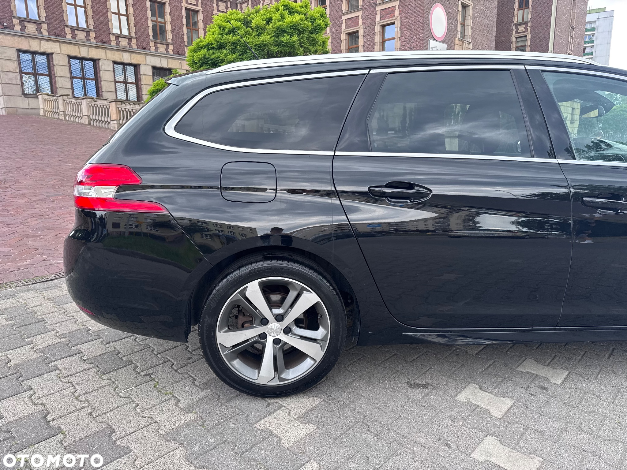 Peugeot 308 1.2 PureTech Allure S&S - 8