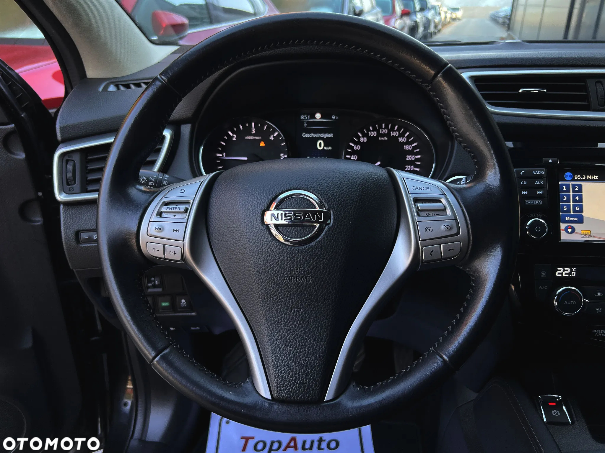 Nissan Qashqai 1.6 DCi N-Connecta Xtronic - 27