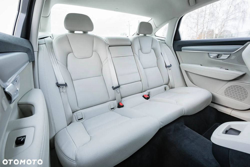 Volvo S90 D4 Momentum - 15