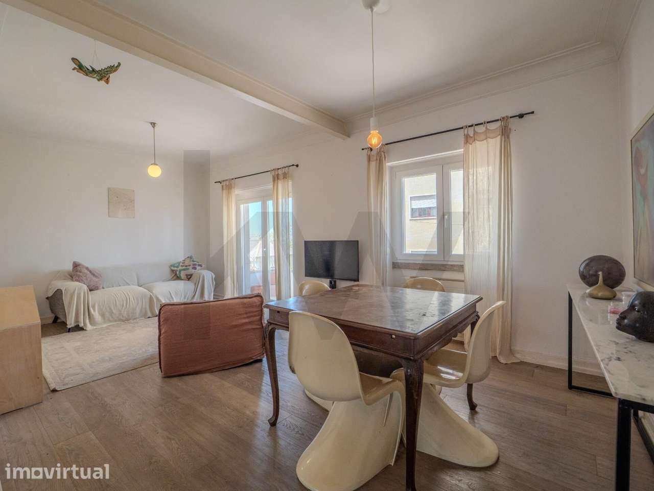 Apartamento T3 Acolhedor | Entre Campolide e São Sebastião da Pedreira - Grande imagem: 2/24