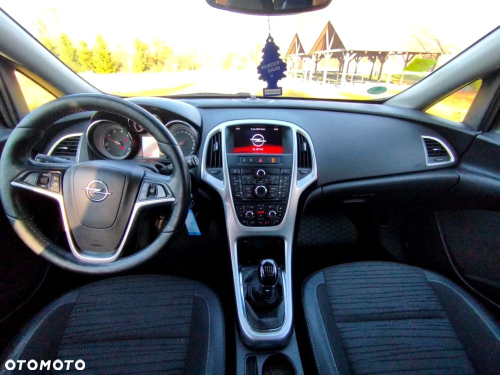 Opel Astra - 10
