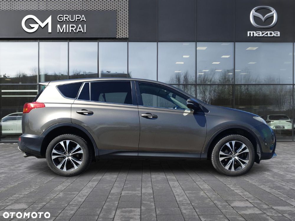 Toyota RAV4 2.0 D-4D Premium - 6