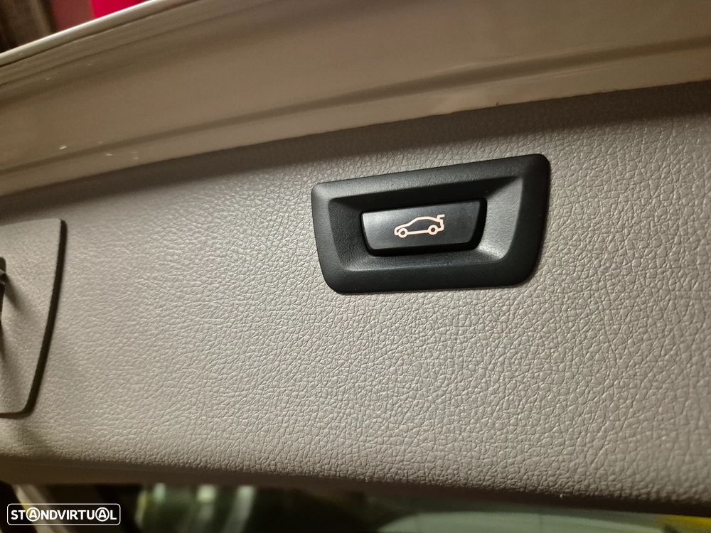 BMW 318 d Auto - 45