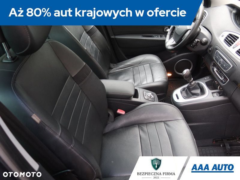 Renault Grand Scenic - 10