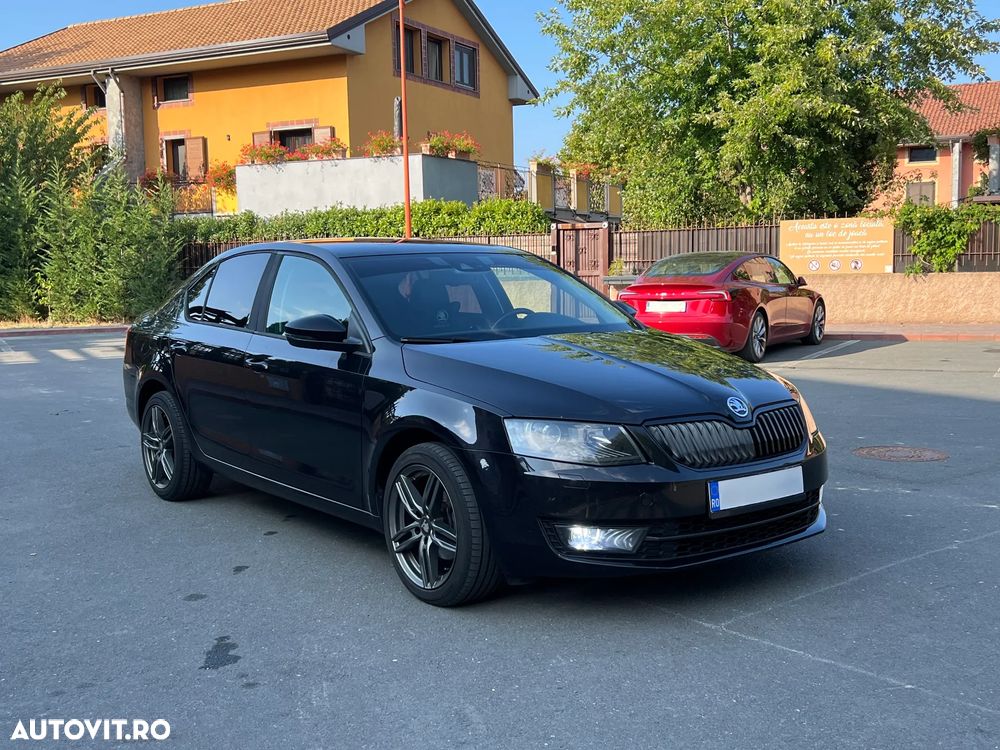 Skoda Octavia 2.0 TDI ELEGANCE DSG - 3