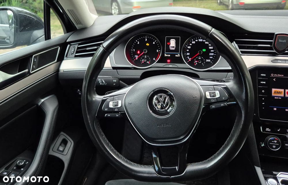 Volkswagen Passat 2.0 TDI BMT Highline DSG - 8
