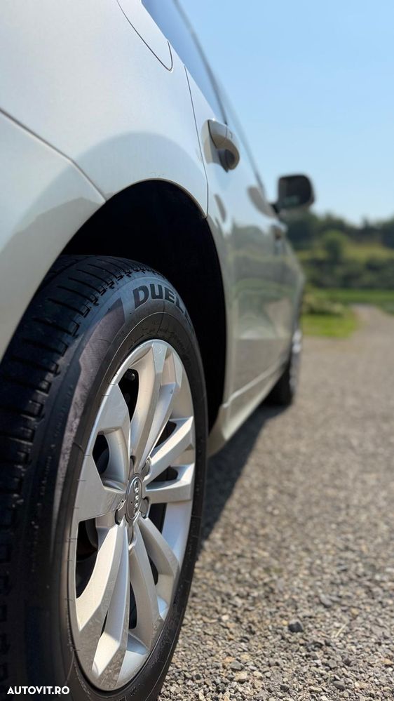 Audi Q5 2.0 40 TDI quattro S tronic Sport - 13