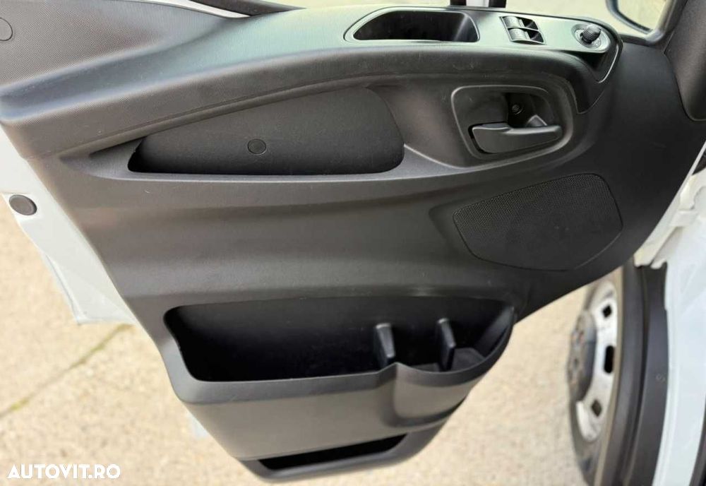 Iveco DAILY CU LIFT HIDRAULIC SI PUNTE DUBLA SPATE - 16