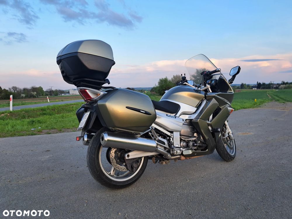 Yamaha FJR - 3