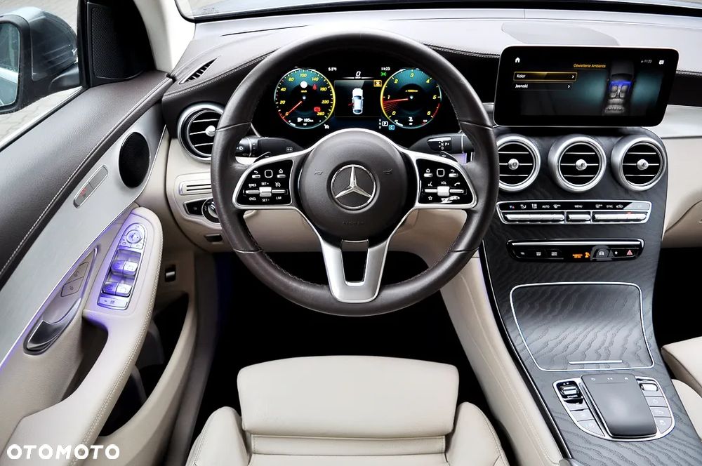 Mercedes-Benz GLC 200 d 4Matic 9G-TRONIC Exclusive - 27