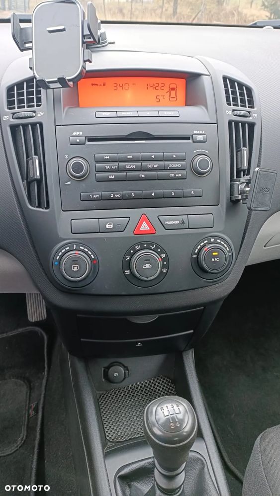 Kia Ceed 1.4 Comfort + - 11